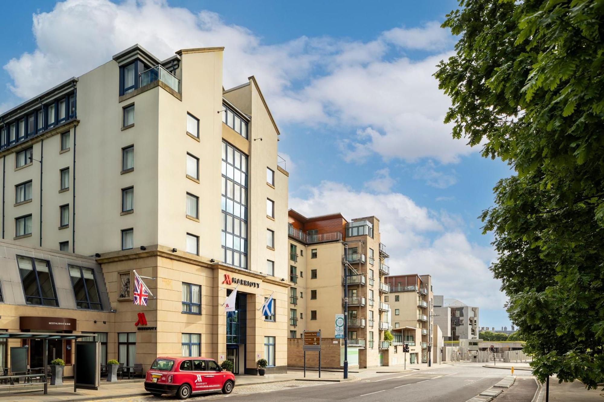 Edinburgh Marriott Hotel Holyrood Exterior photo